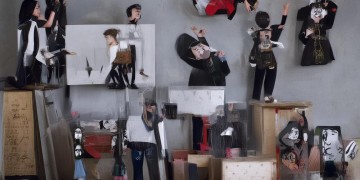李娜都有哪些经典歌曲且她的照片能让人感受怎样的魅力？